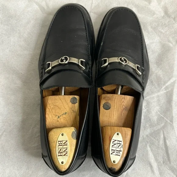 Gucci
Gucci Black Leather Interlocking G Penny Loafers Size 8 - Picture 4 of 16